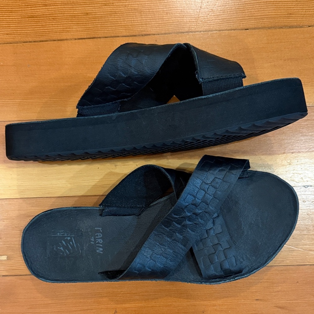 Vans Karina Rozunko Cross Strap sandals